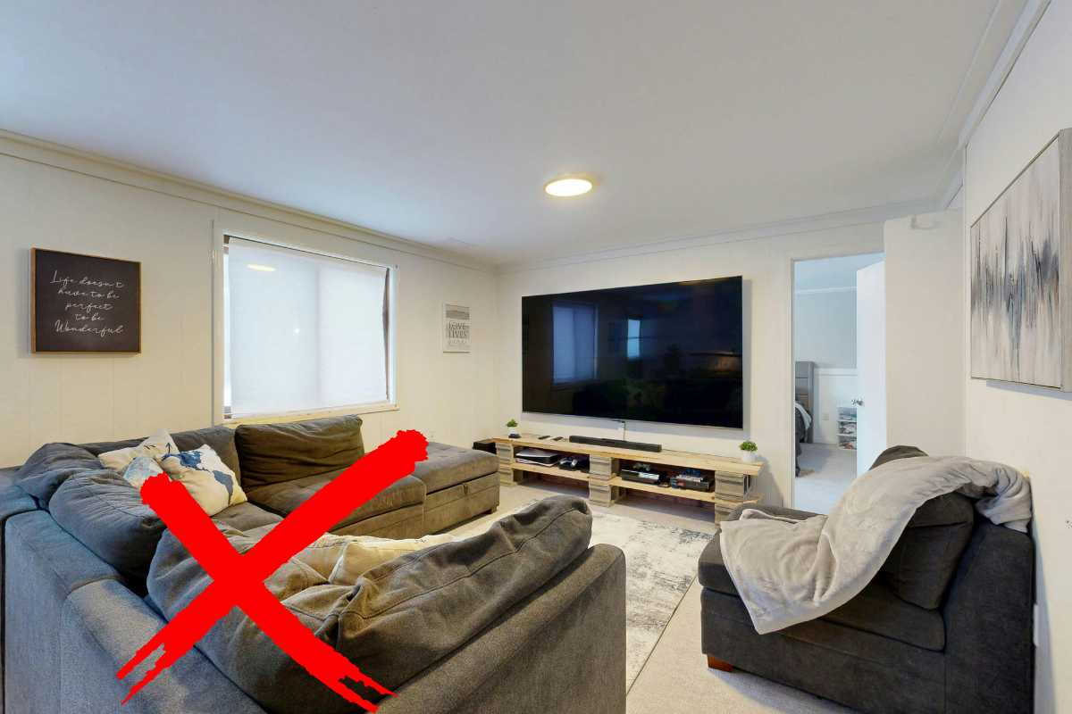 addio al divano in salotto